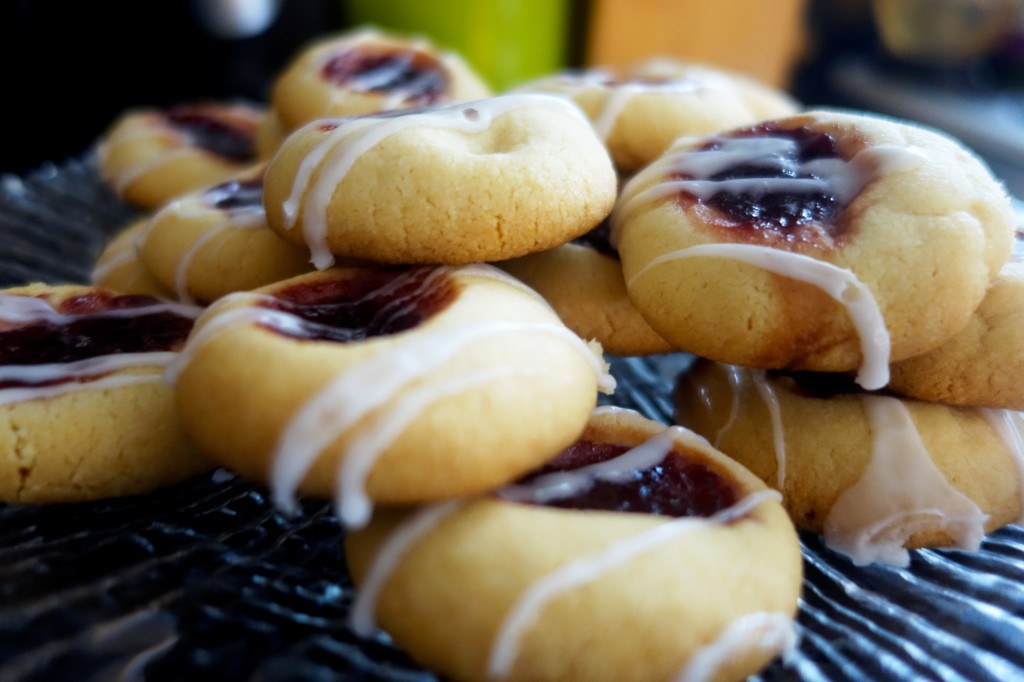 Almond & Raspberry Cookie